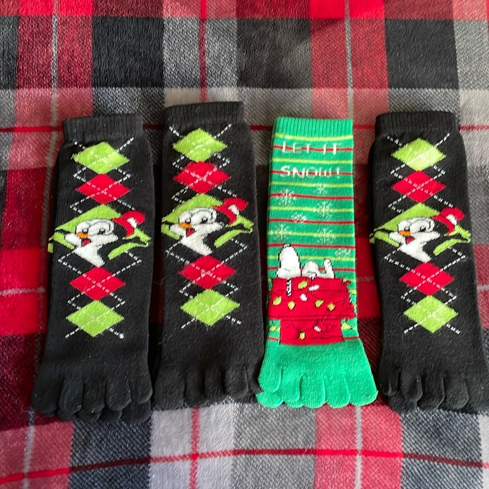 Christmas Toe Socks set of 4